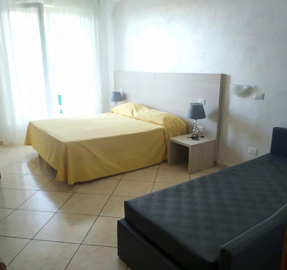 Hotel Solidago Arma di Taggia Zewnętrze zdjęcie