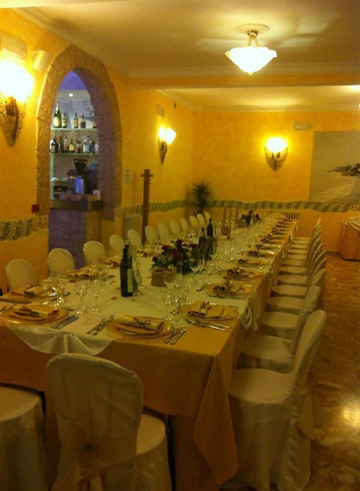 Hotel Solidago Arma di Taggia Zewnętrze zdjęcie