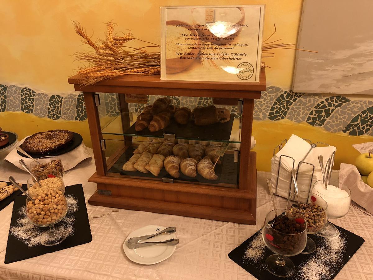 Hotel Solidago Arma di Taggia Zewnętrze zdjęcie