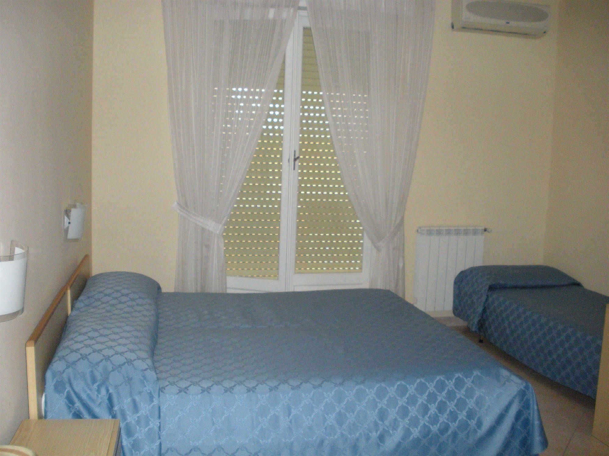 Hotel Solidago Arma di Taggia Zewnętrze zdjęcie