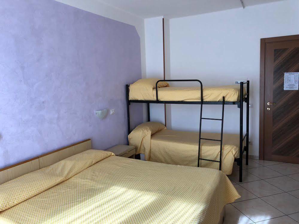 Hotel Solidago Arma di Taggia Zewnętrze zdjęcie